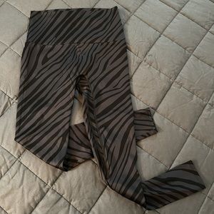 K-DEER - Athletic Leggings